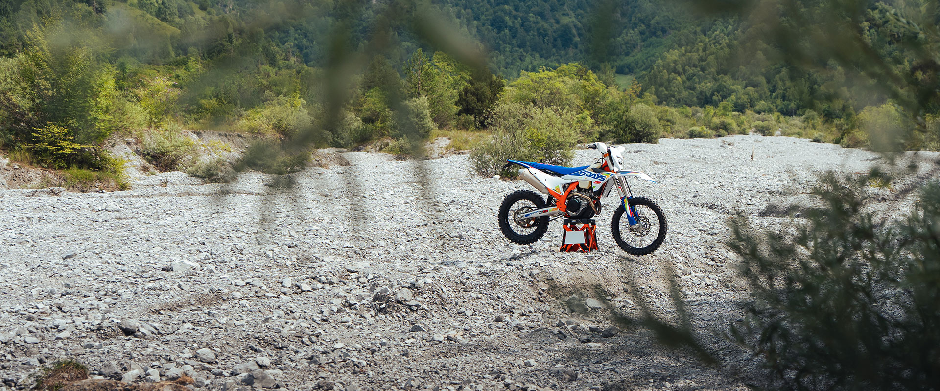 KTM Enduro 350 EXC-F SIX DAYS 2026 photo
