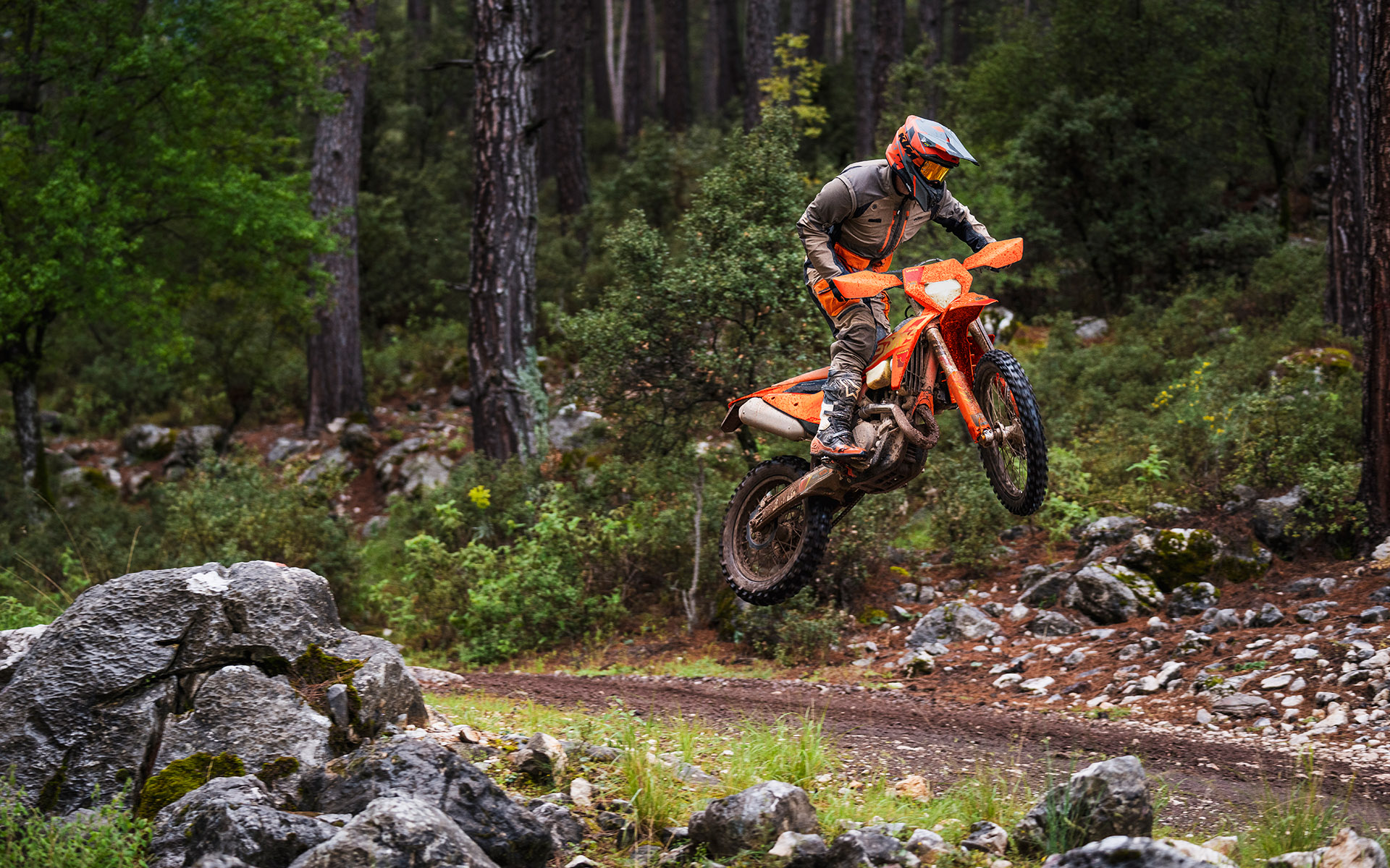 KTM Enduro 500 EXC-F Six Days 2025 photo KTM Enduro 500 EXC-F Six Days 2025 photo
