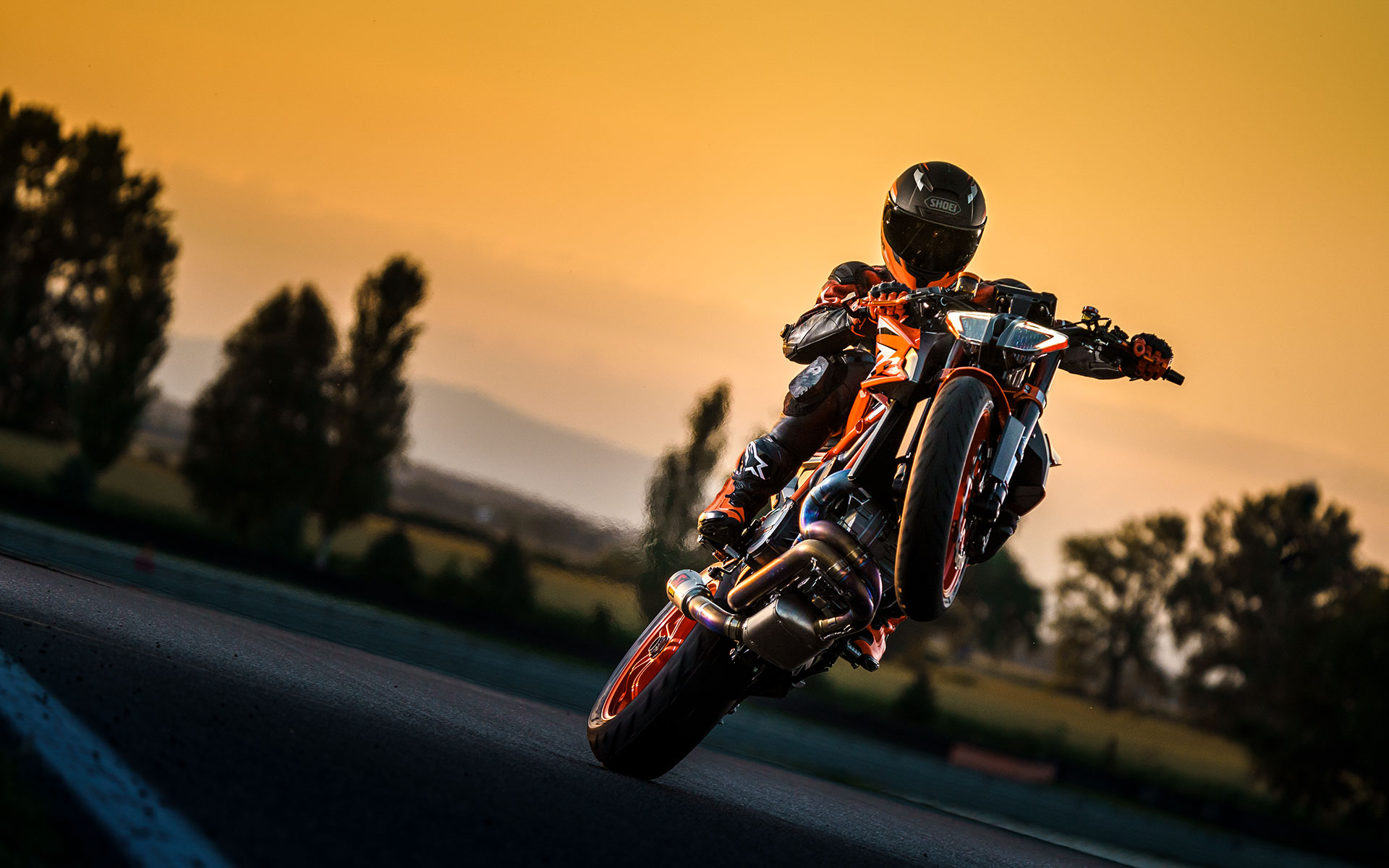 KTM Naked 1290 Super Duke R 2023 photo