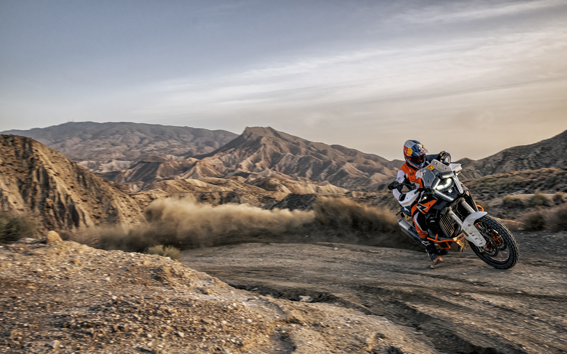KTM Travel 1390 Super Adventure R 2026 photo